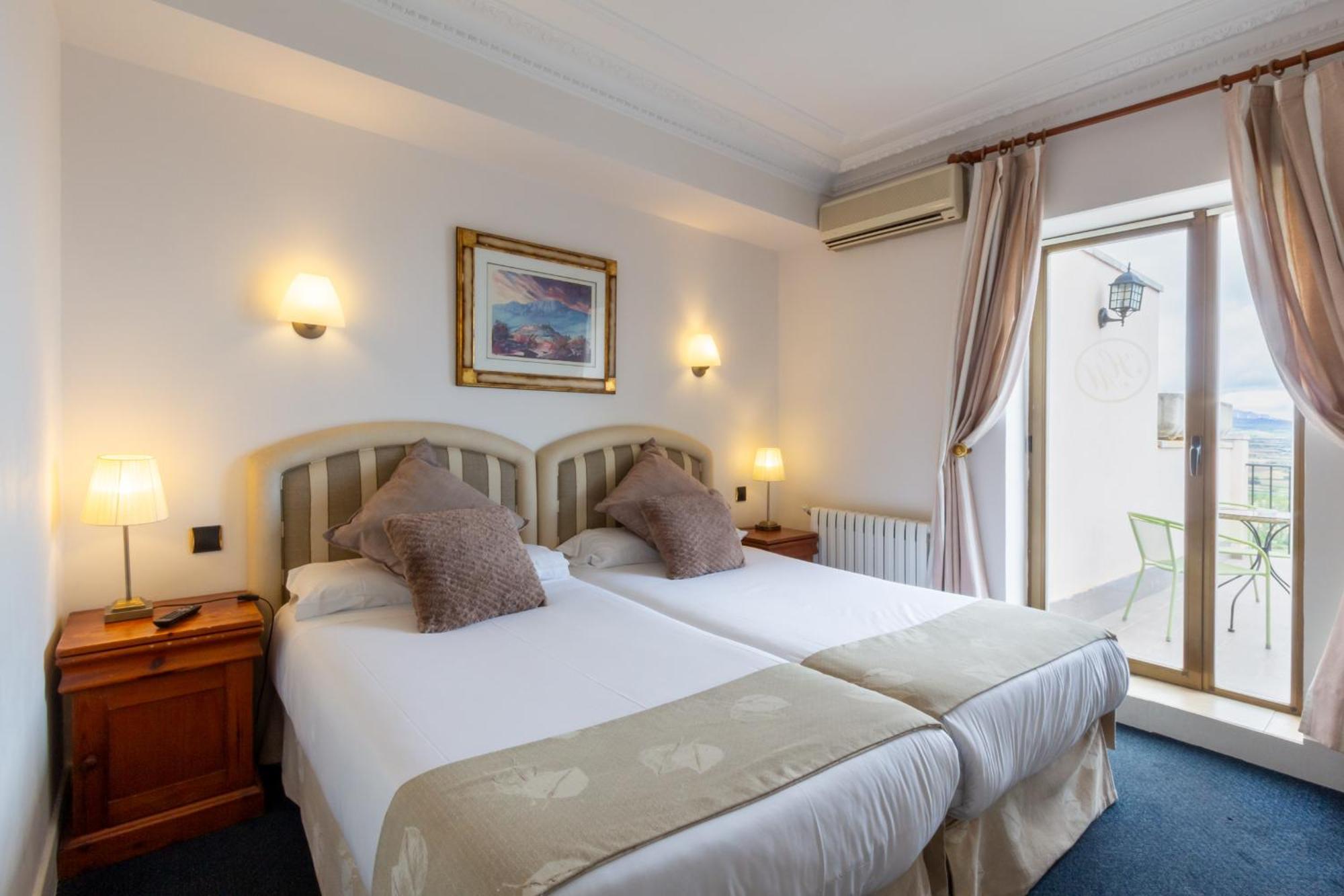Hotel Marixa La Guardia Esterno foto