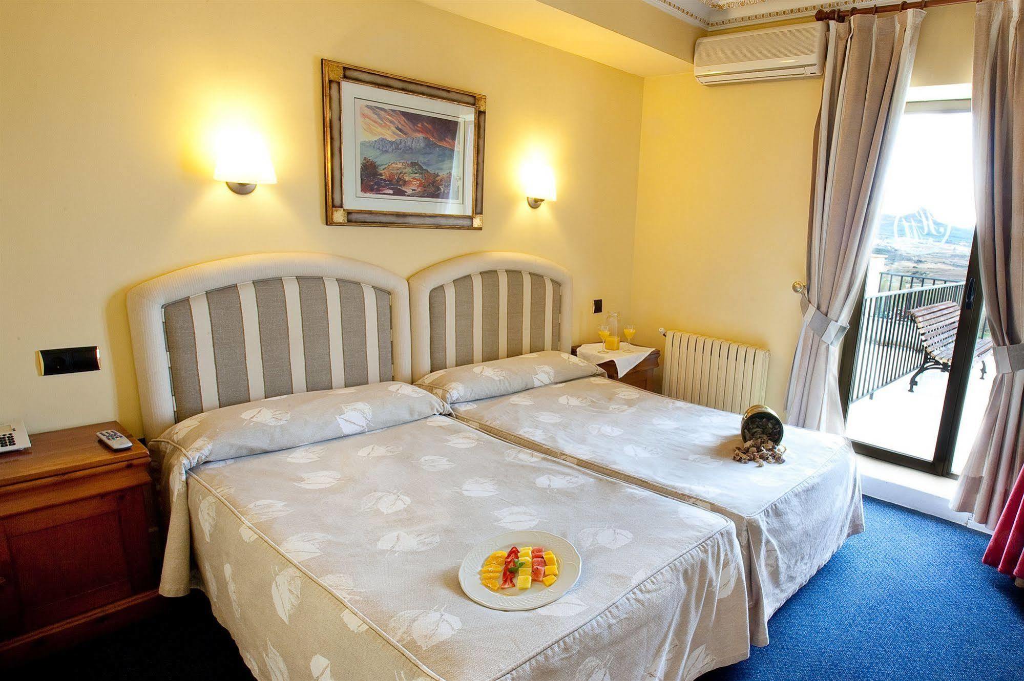 Hotel Marixa La Guardia Esterno foto